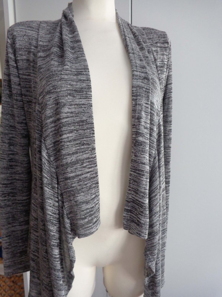 Cardigan mit fallendem Kragen