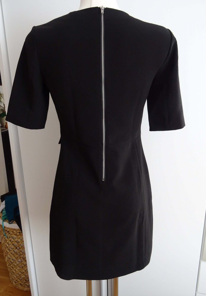 schwarzes Kleid -NEU-