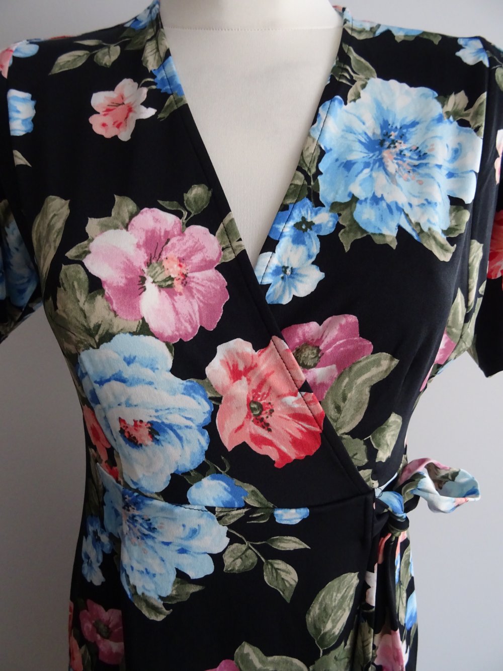 Kleid mit Blumenmuster