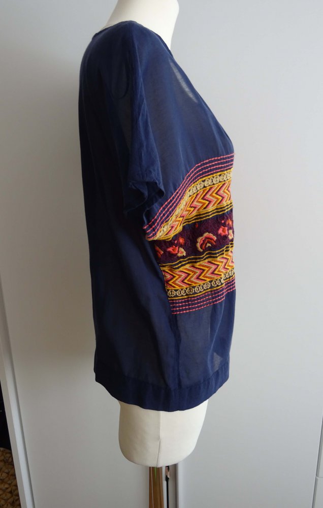 Shirt mit Stickerei