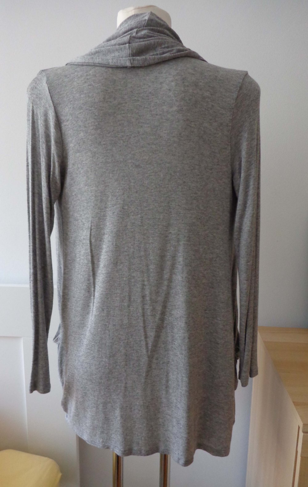 grauer Cardigan