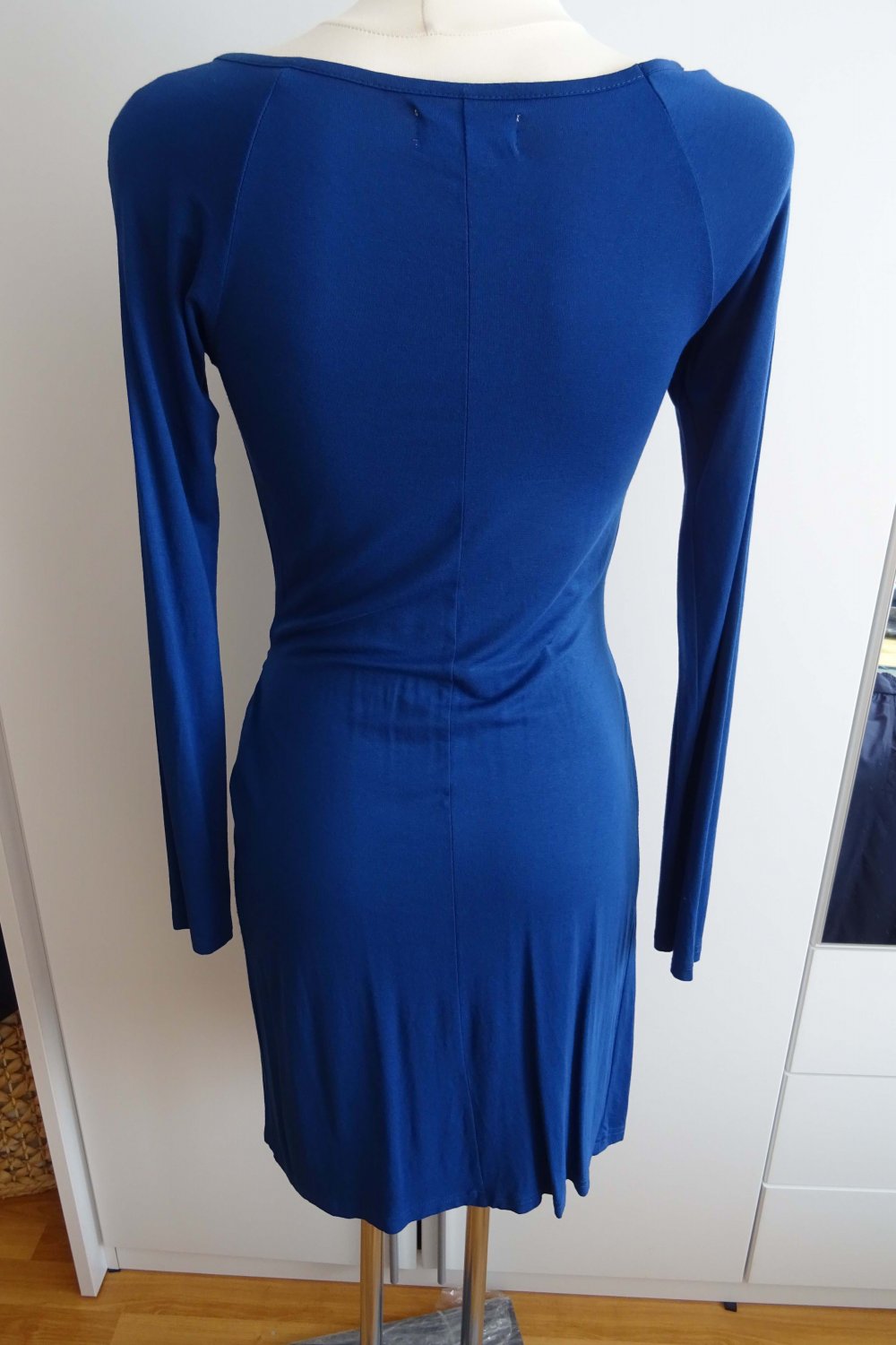 blaues Kleid