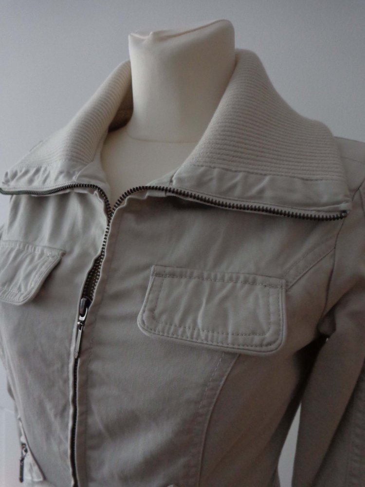 beige Jacke -NEU-
