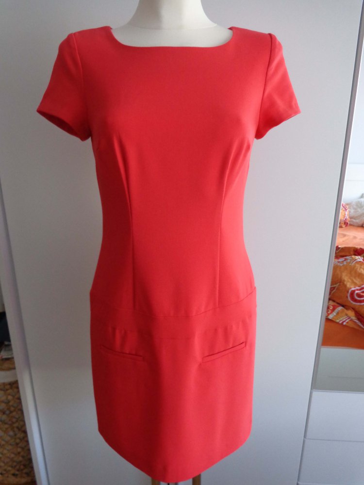 korallfarbenes Etuikleid -NEU-