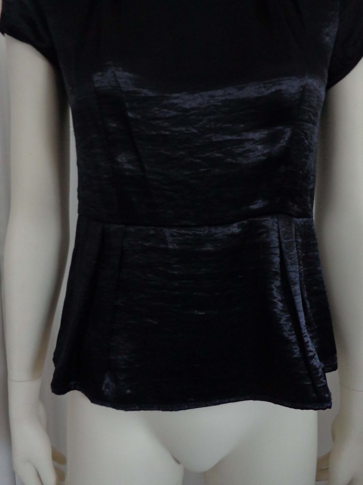 Oberteil mit Schößchen -NEU-