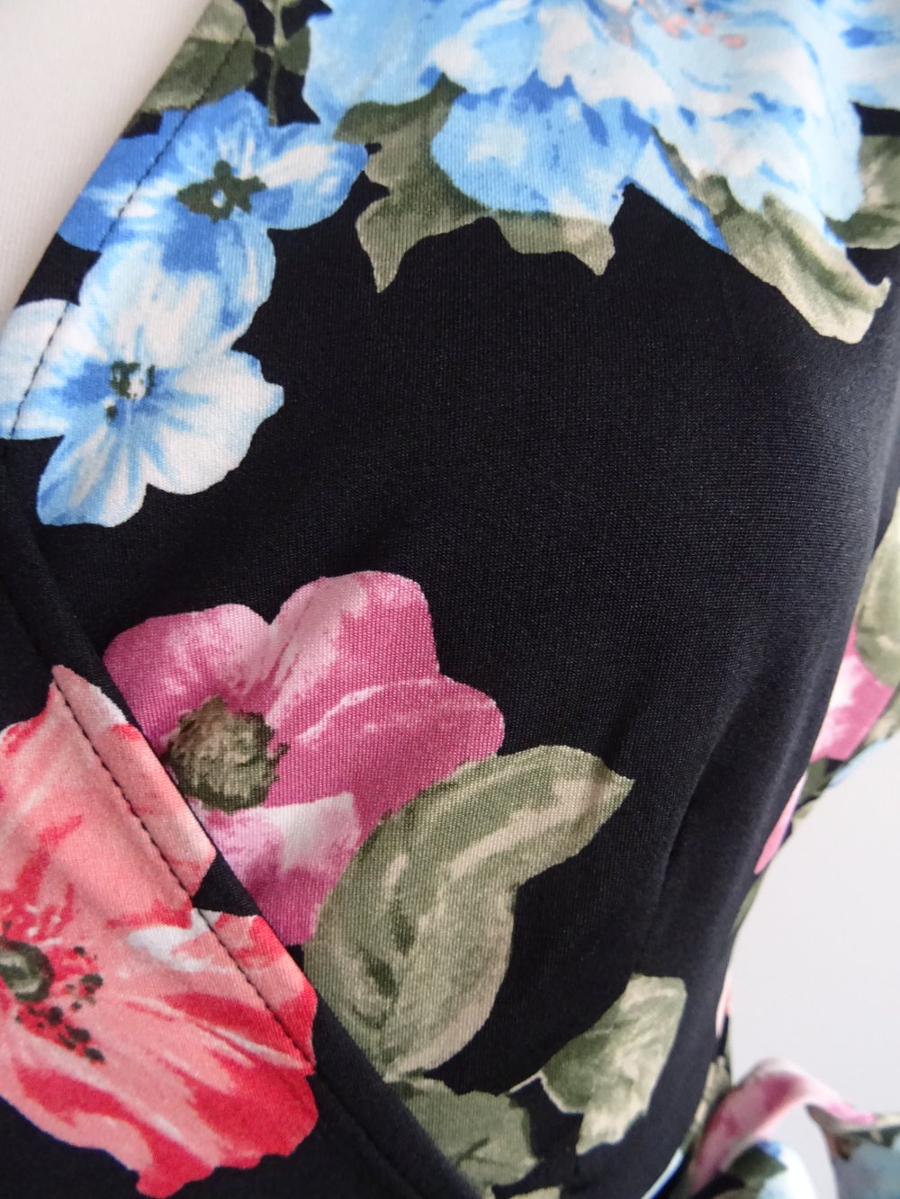 Kleid mit Blumenmuster