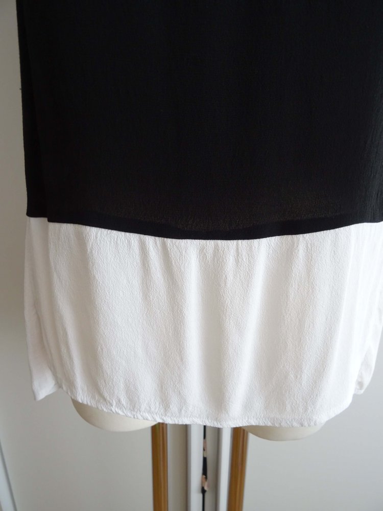 schwarz-weißes Shirt