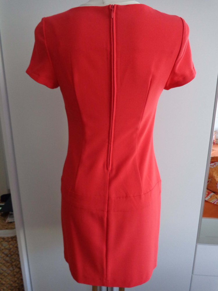 korallfarbenes Etuikleid -NEU-