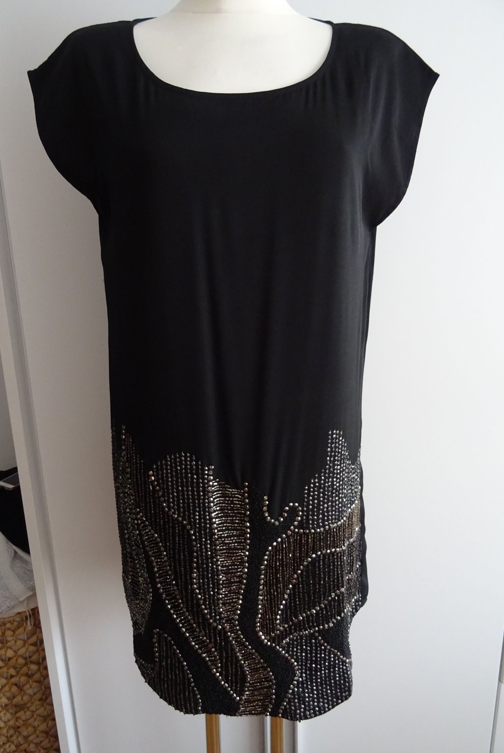 Kleid mit Pailletten