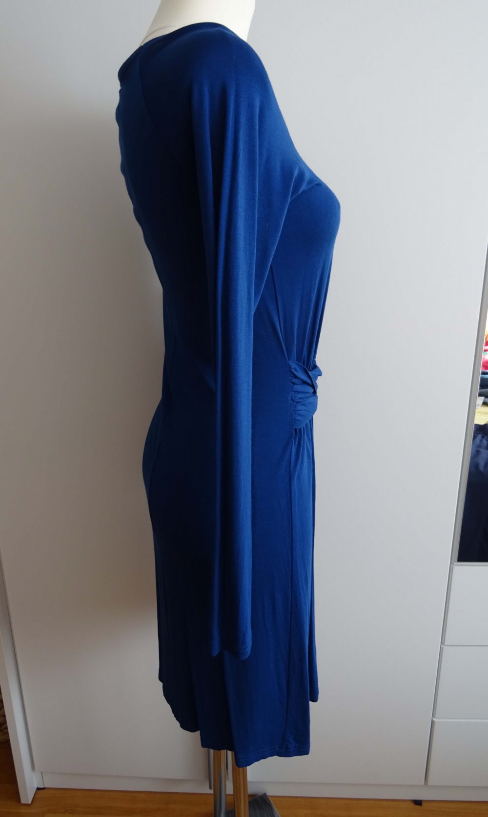 blaues Kleid