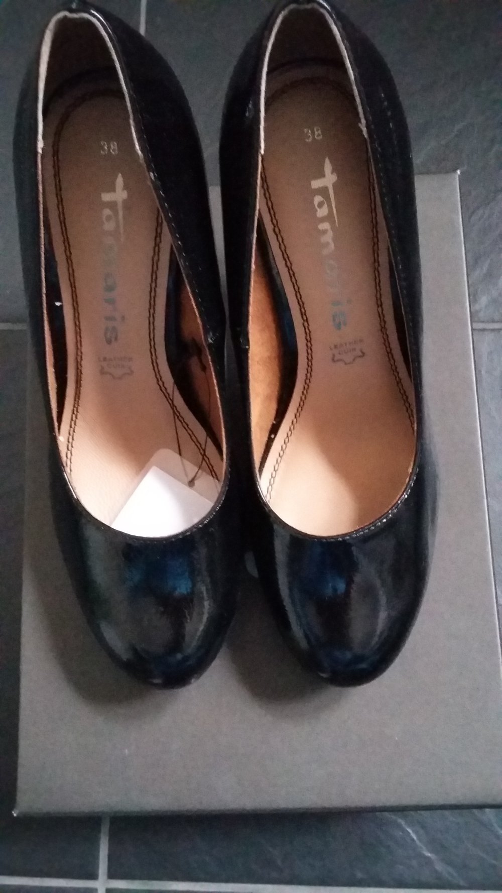 schwarze Pumps
