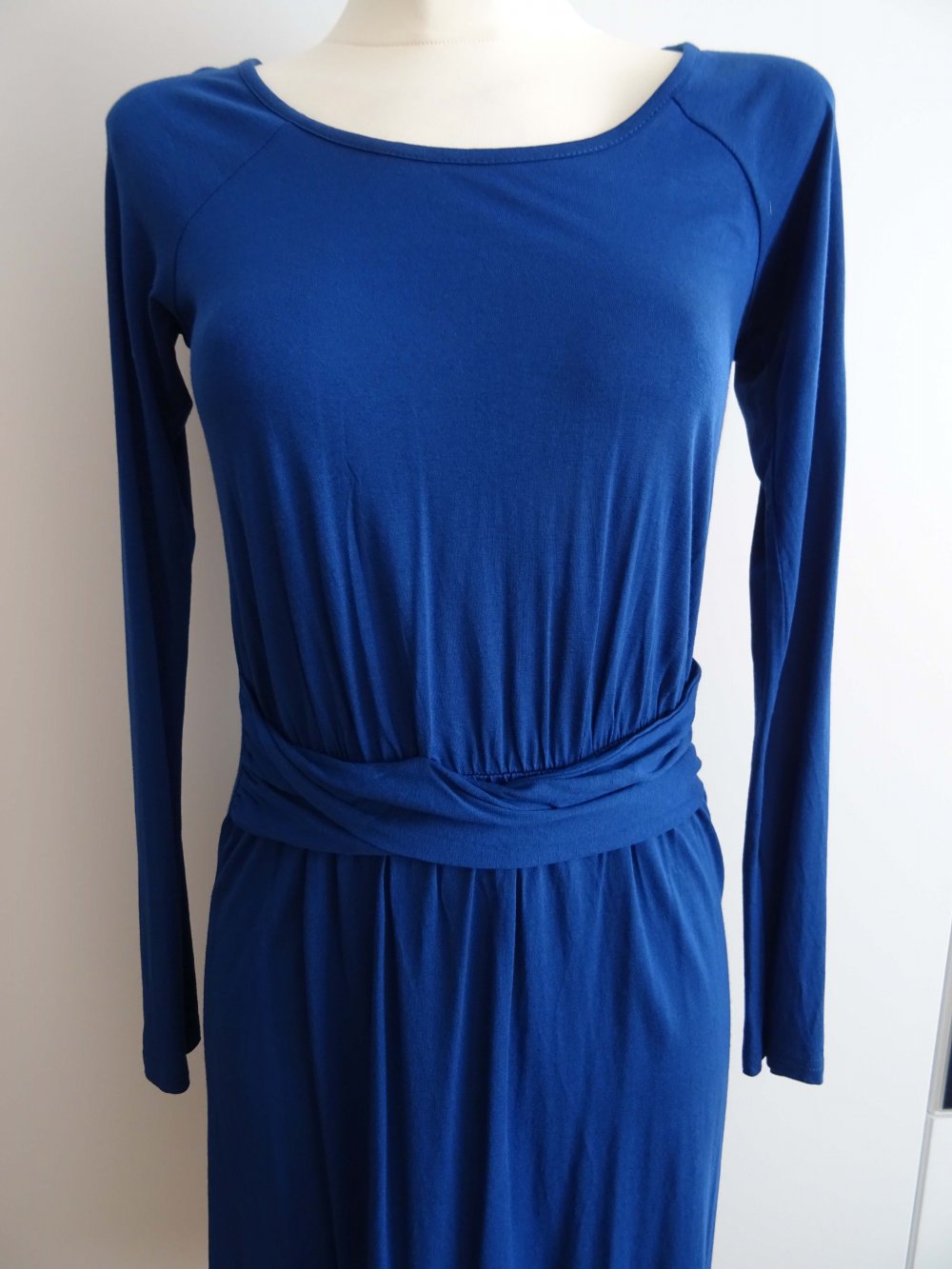 blaues Kleid