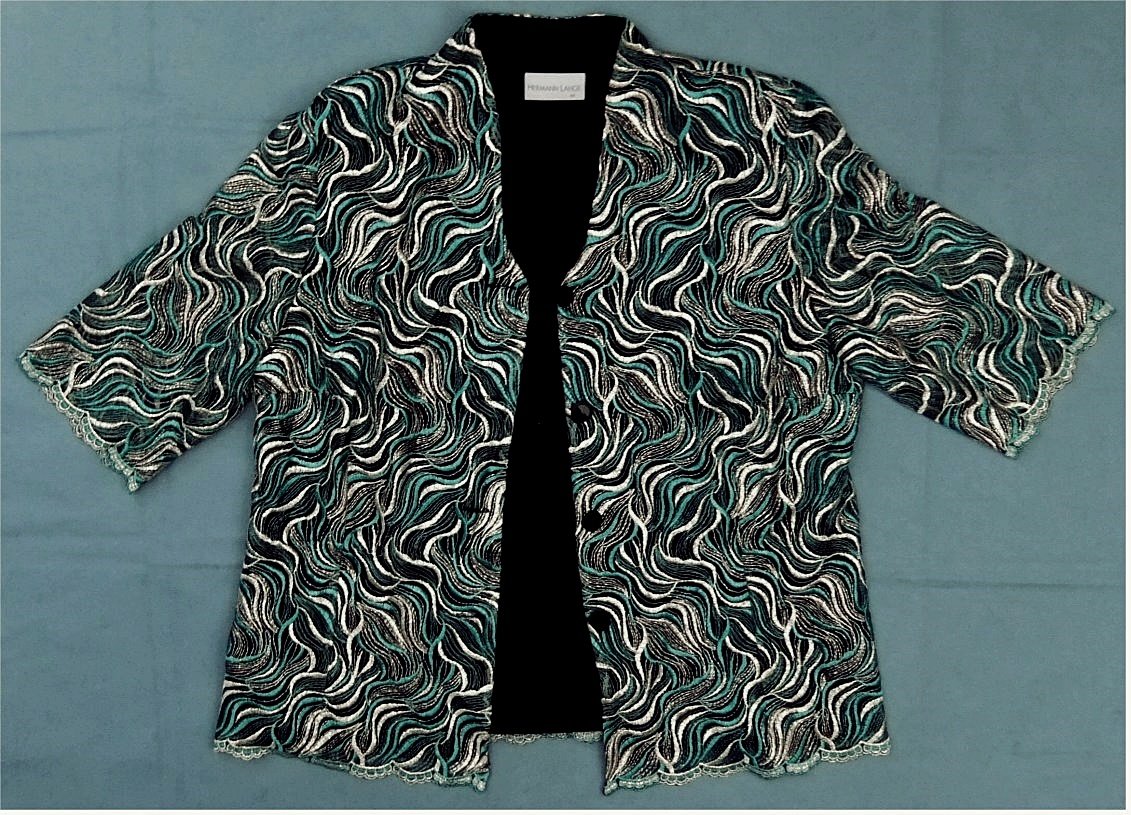  Kurzärmliche Damen-Jacke / Blazer von Hermann Lange - glänzend türkis / silber gewellt - Aus Rayon , Polyester , Metall - Größe 44 