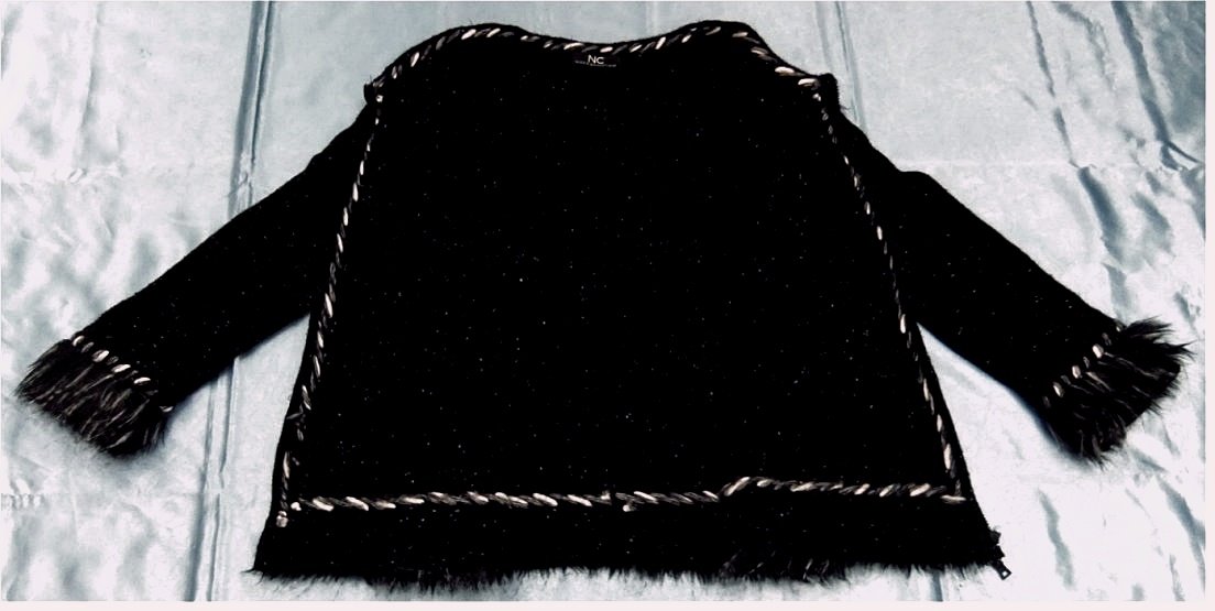 Strickjacke von Nice Connection - schwarz mit Faden-Stickerei und Fransen - Merino Wolle / Kaschmir - Größe 44