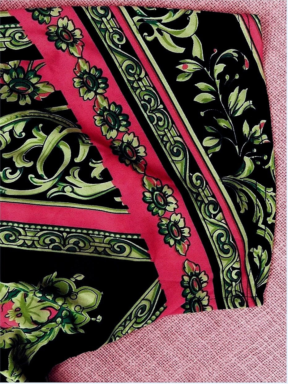 Kurzarm-Shirt von Joseph Ribkoff - Größe 42 - schwarz / buntes Muster