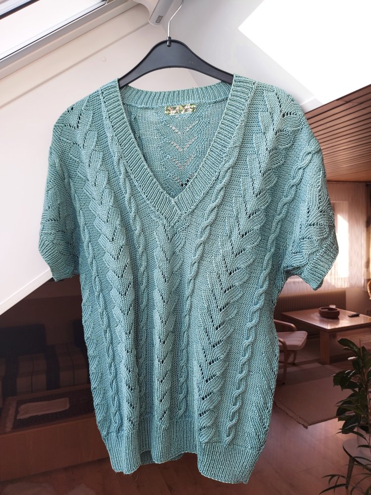 schöner Sommerpullover Gr. 46