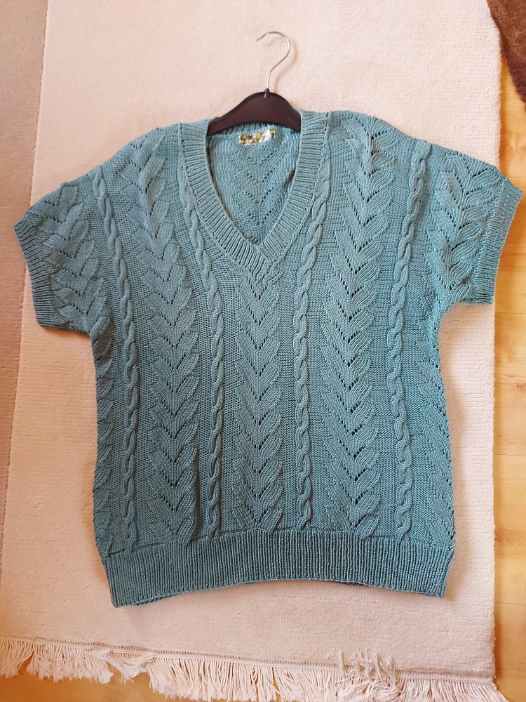 schöner Sommerpullover Gr. 46