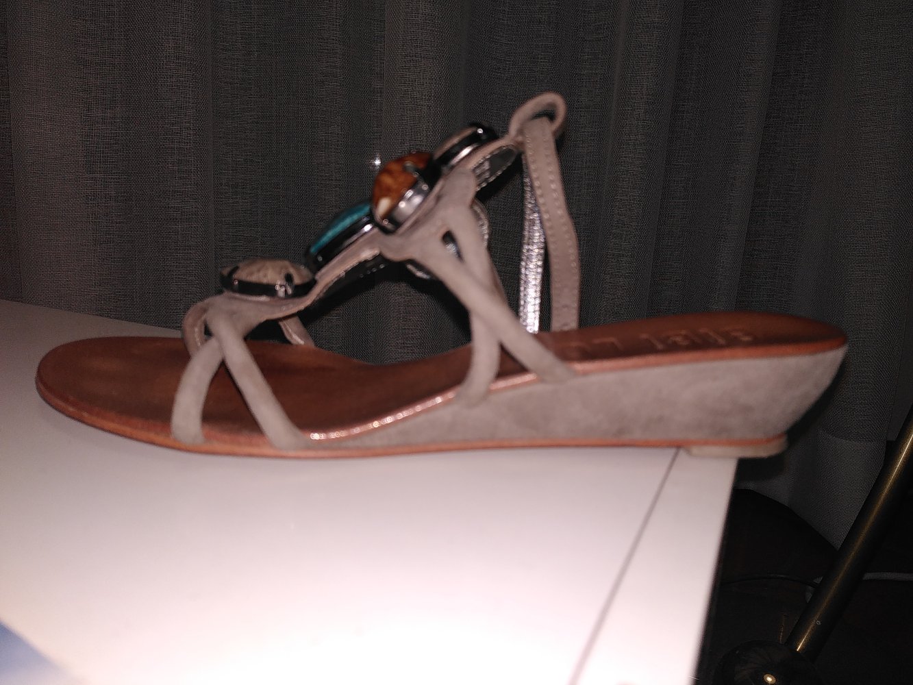 Echtleder Sandalen mit Steinen von Bibi Lou - Gr. 36/37