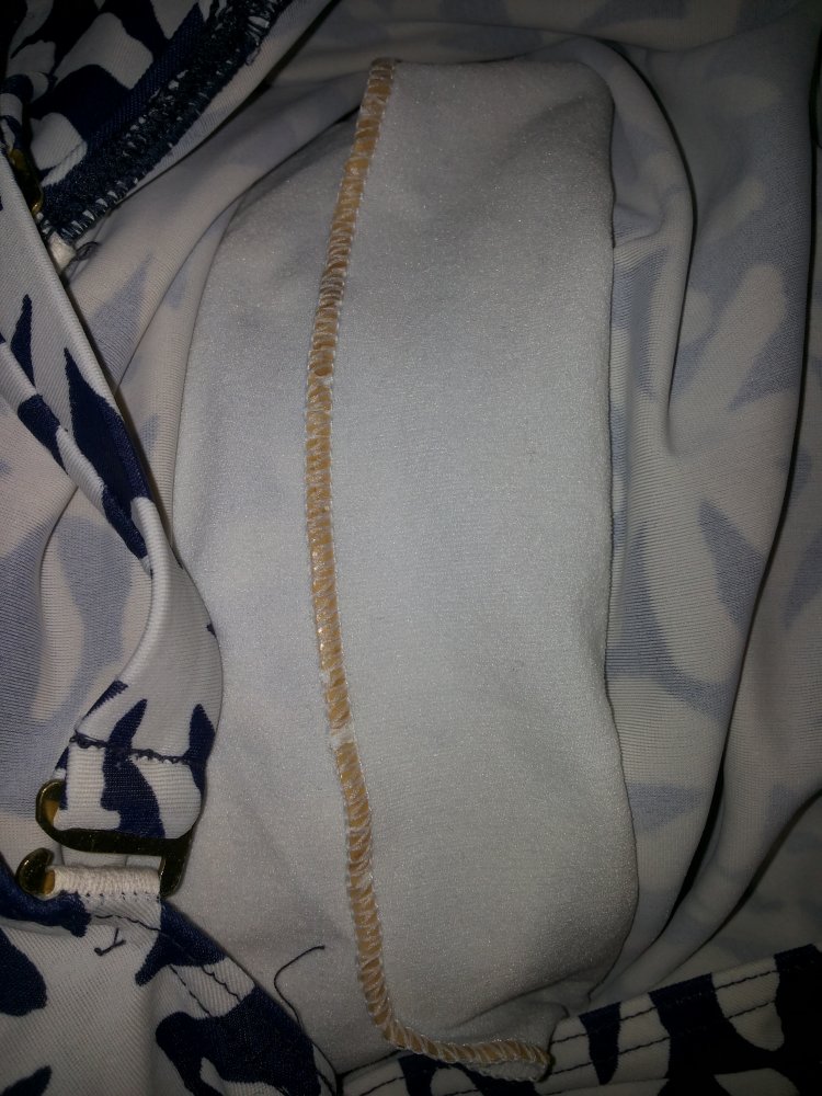 Badeanzug von Triumph, dunkelblau-weiß