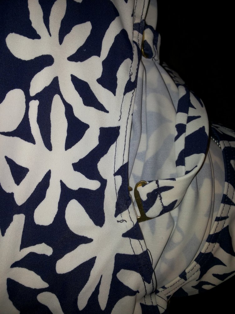 Badeanzug von Triumph, dunkelblau-weiß