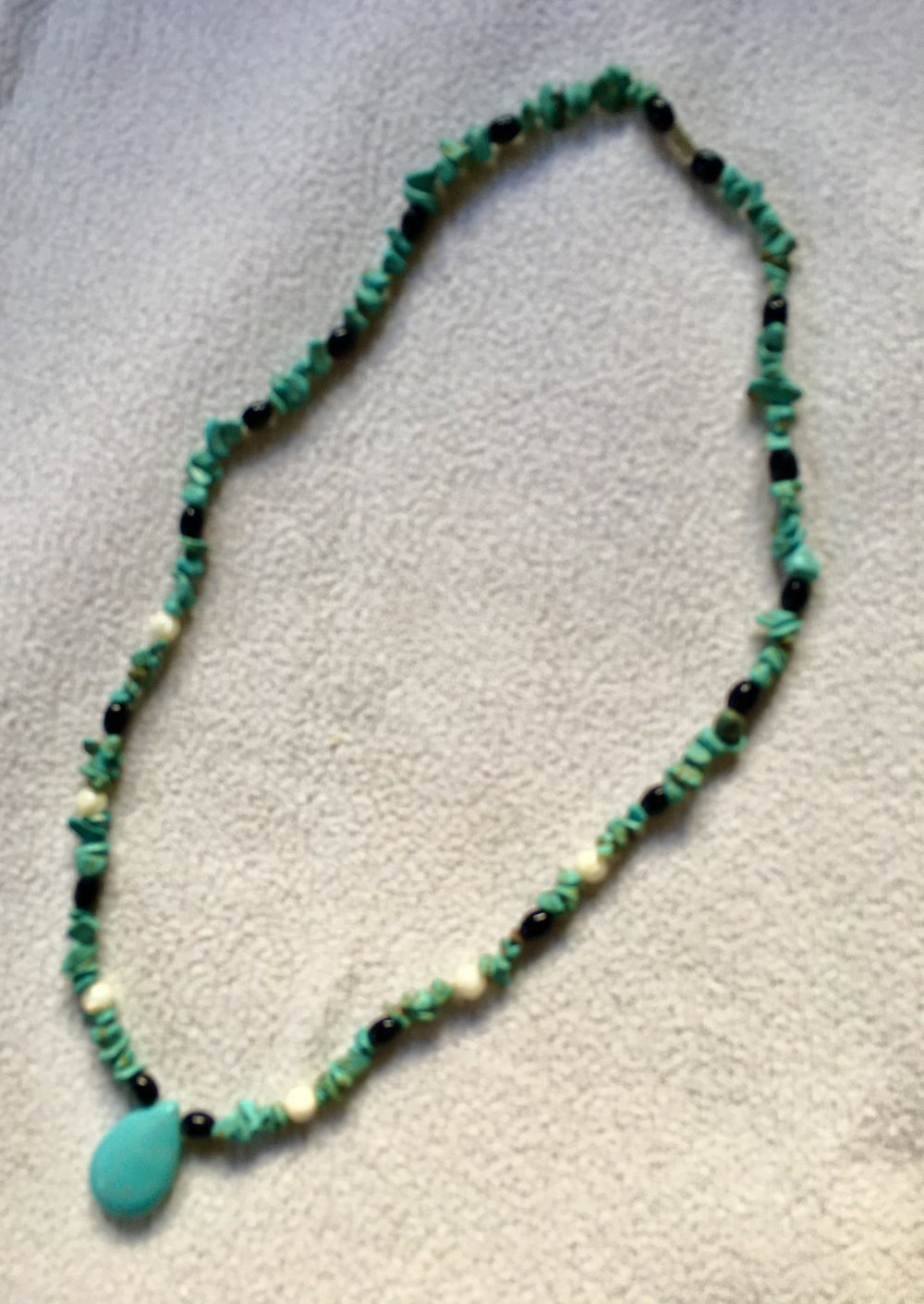 lange Perlenkette mit echt Türkis, Heilstein-collier