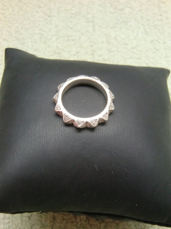 Ring, Silber mit Zacken