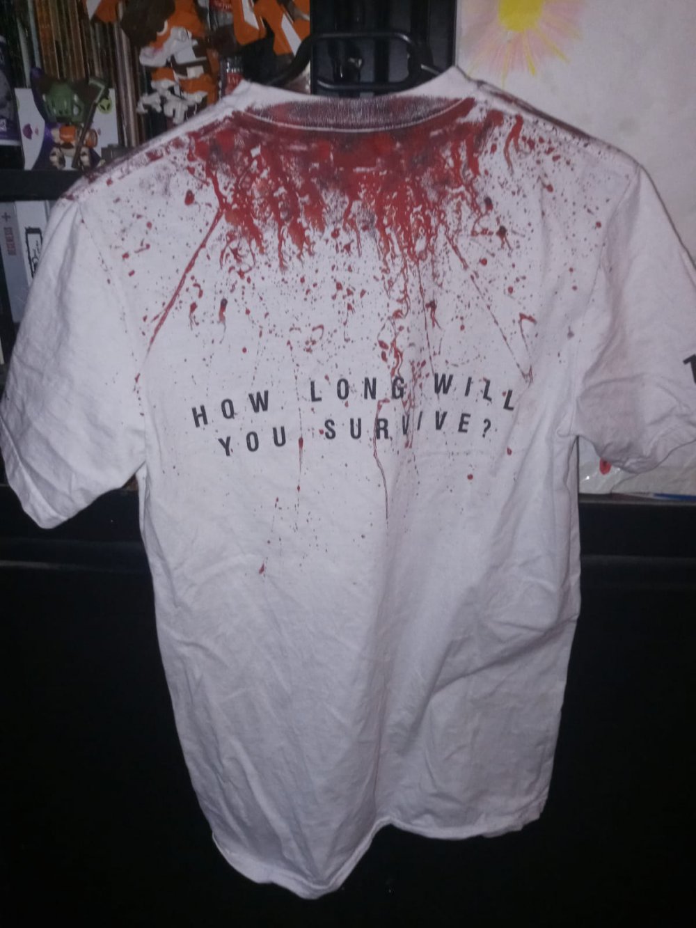 Bloody Zombi Shirt zum Game Zombi Blut Blutig