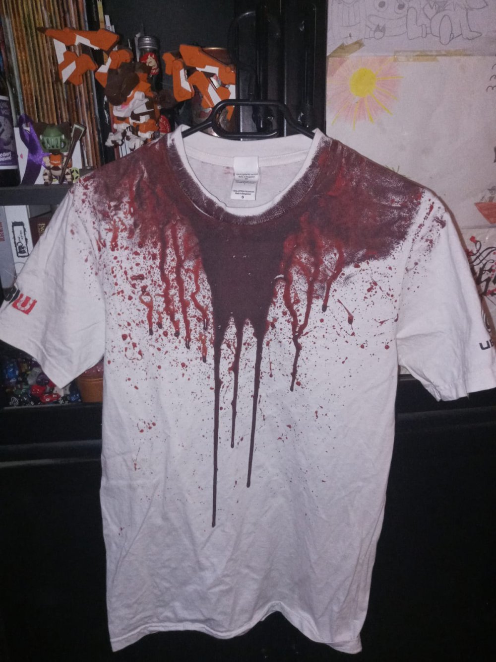 Bloody Zombi Shirt zum Game Zombi Blut Blutig