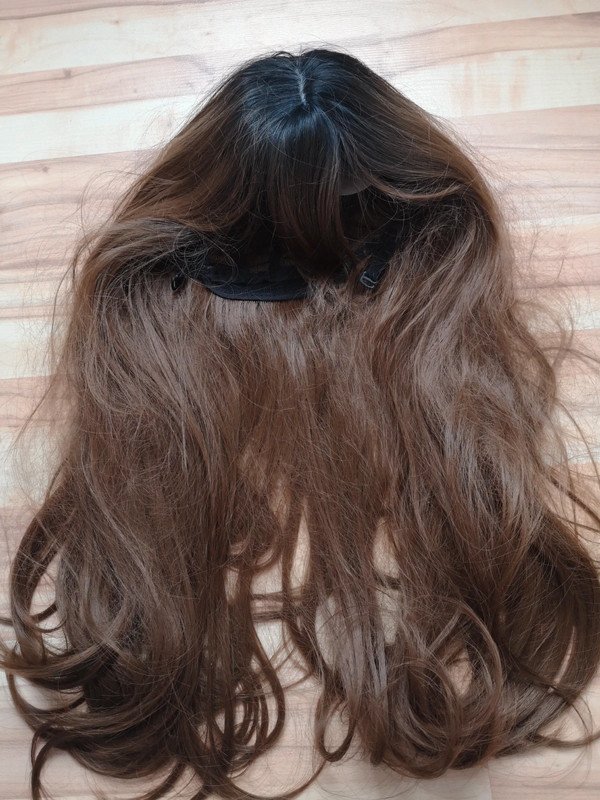 Langhaarperücke braun