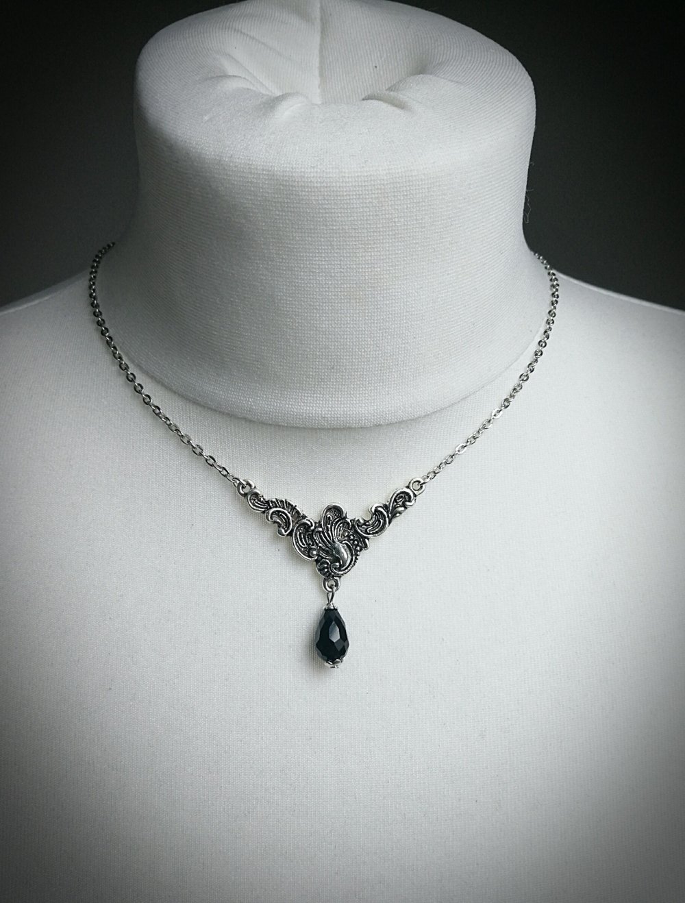 Kette Collier Gothic Ornament schwarz silberfarben Emo Goth Muster Vampir