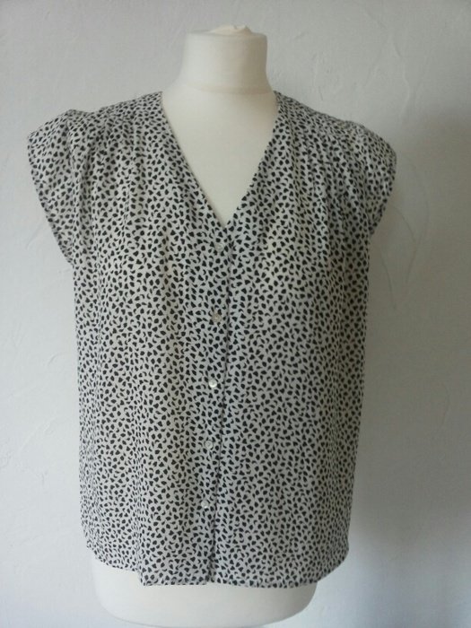 Neue ungetragene Bluse ärmellos von H&M Gr. XS / S