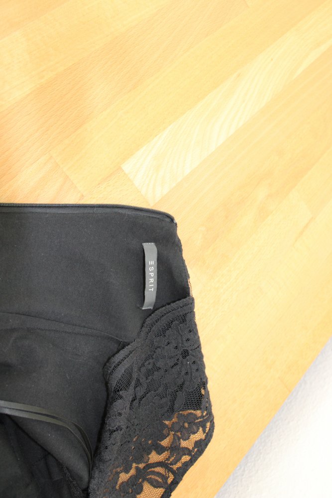 Tailliertes Esprit Kleid Spitze klassisch schwarz Gr. 38