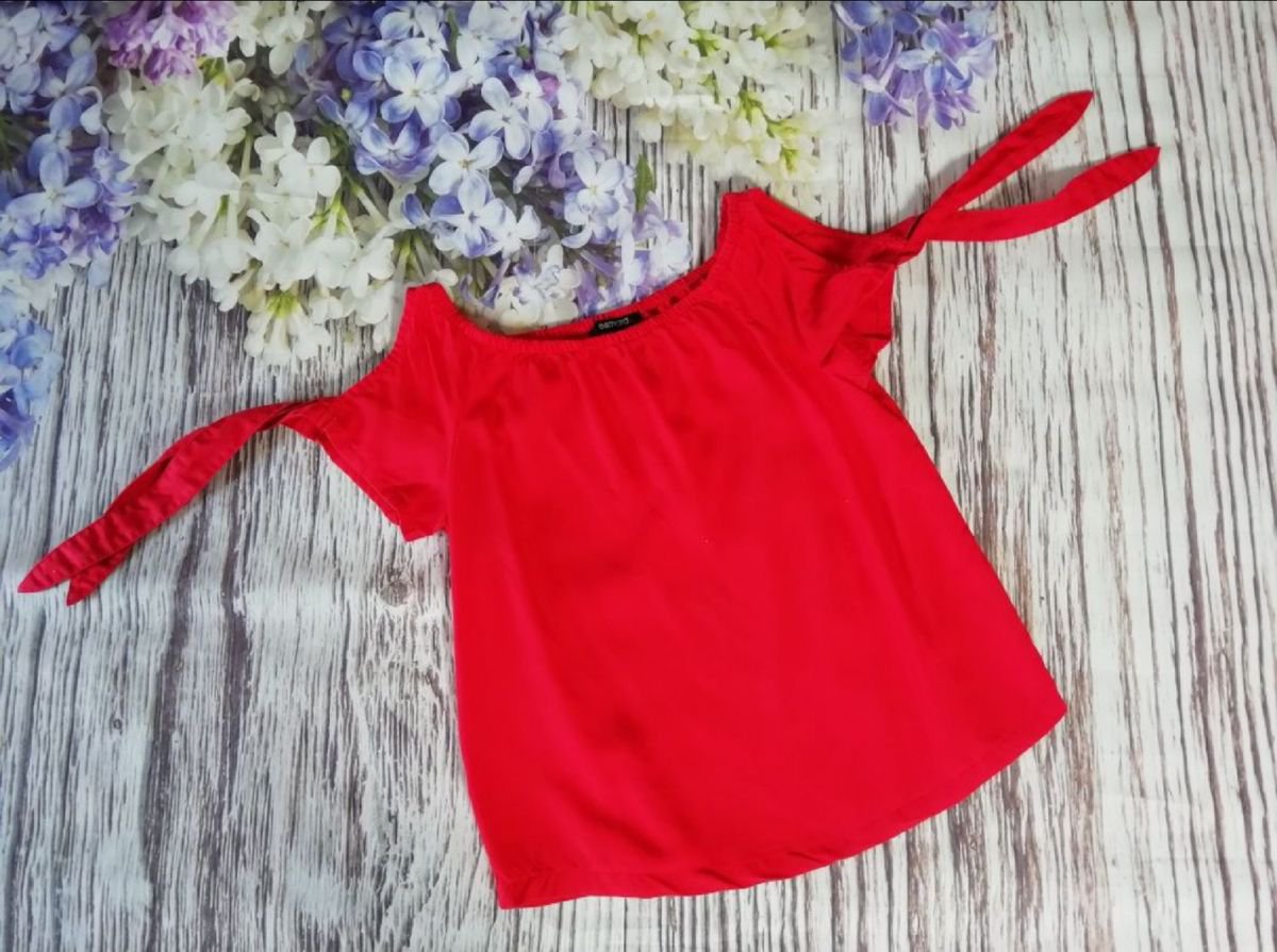 Neue Carmenbluse in rot S