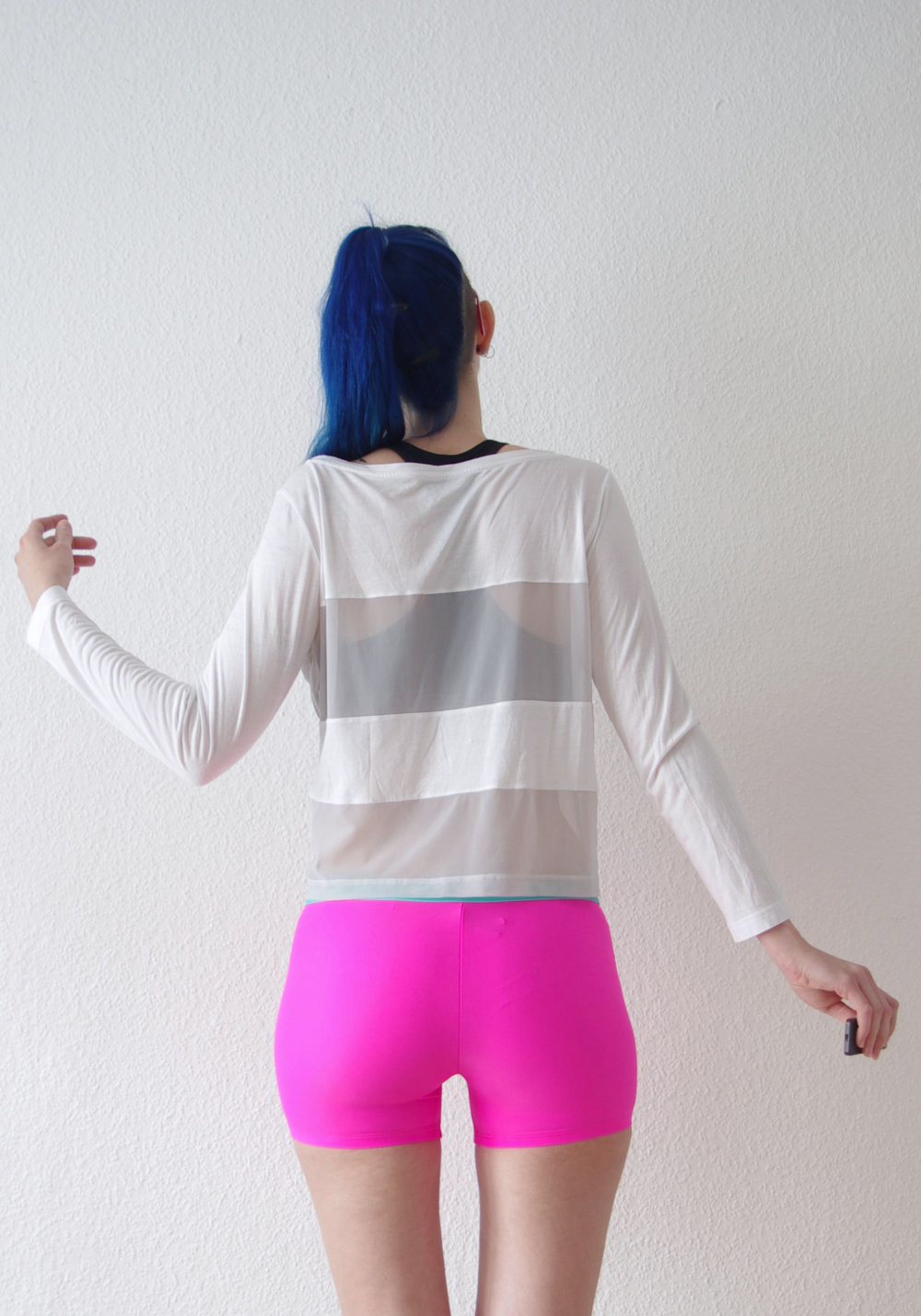 Teiltransparentes oversized Reebok Top Gr. M S weiß Technobarbie Festival Tracktop Streifen