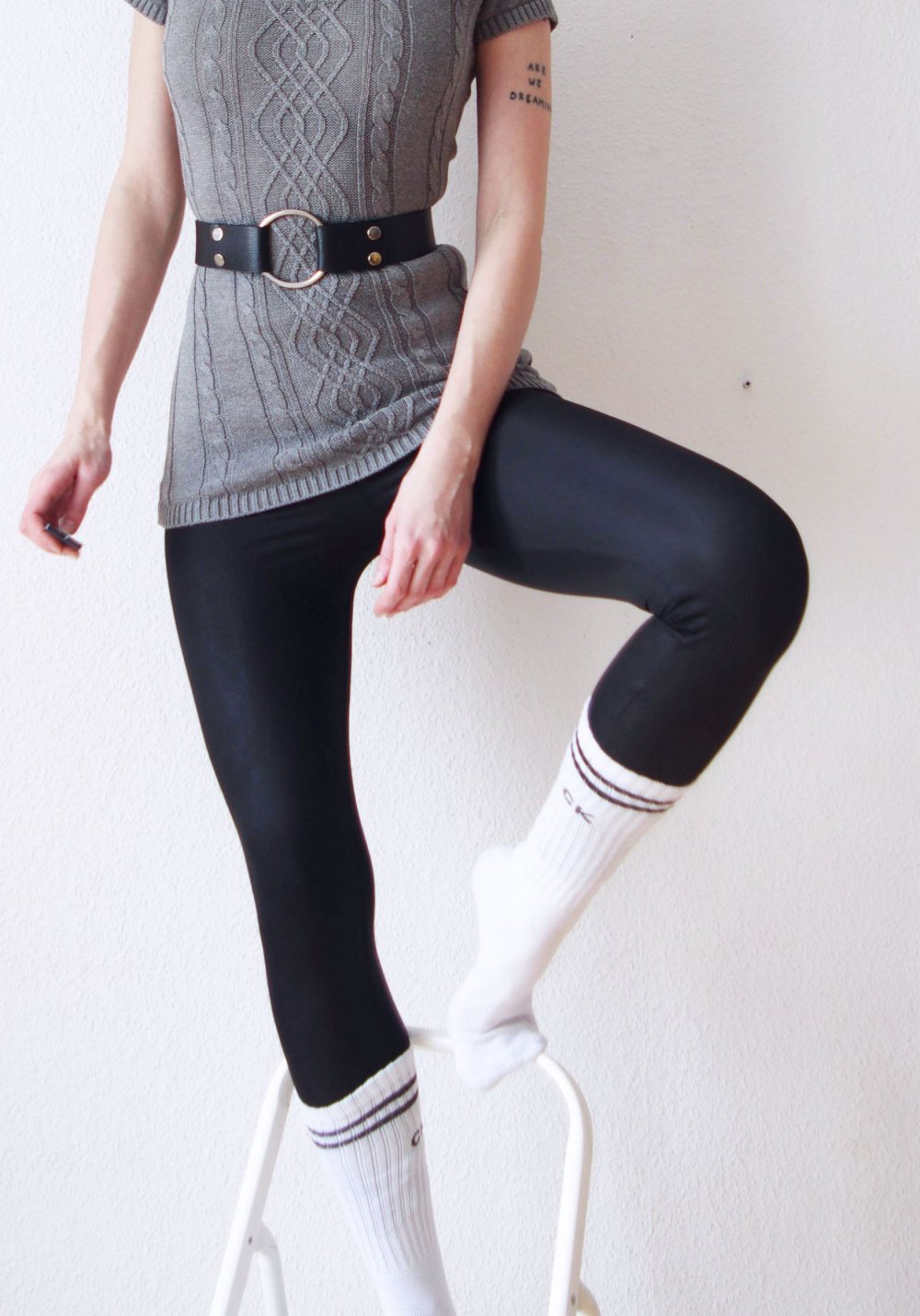 Matte American Apparel Kunstlederleggings Gr. M 38 schwarz highwaist Technobarbie Gothic Festival