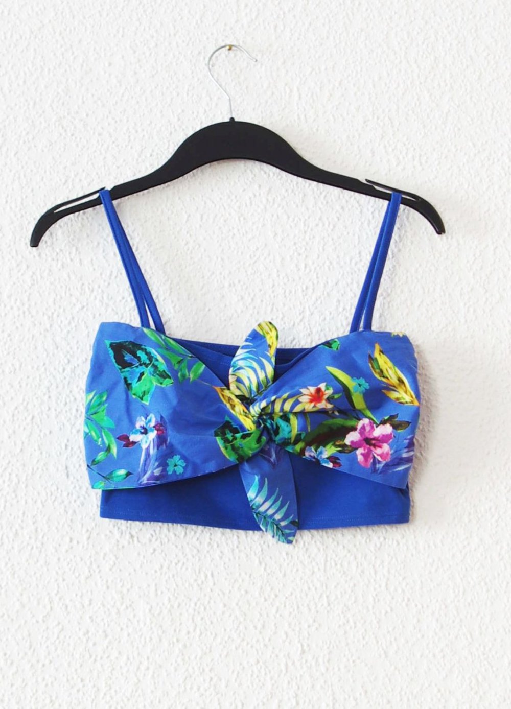 Kurzes Bralet Crop Top Gr. M 38 36 Rave Tiki Blumen Technopinup Festival Pinup retro