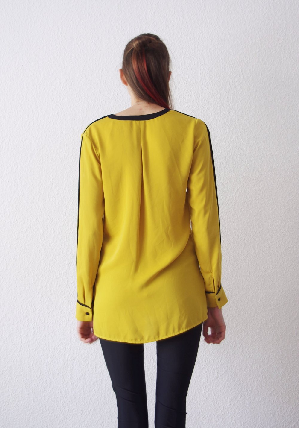 Retro Longbluse Gr. 34 36 XS S Shirt Pinup senfgelb schwarz Trackshirt elegant