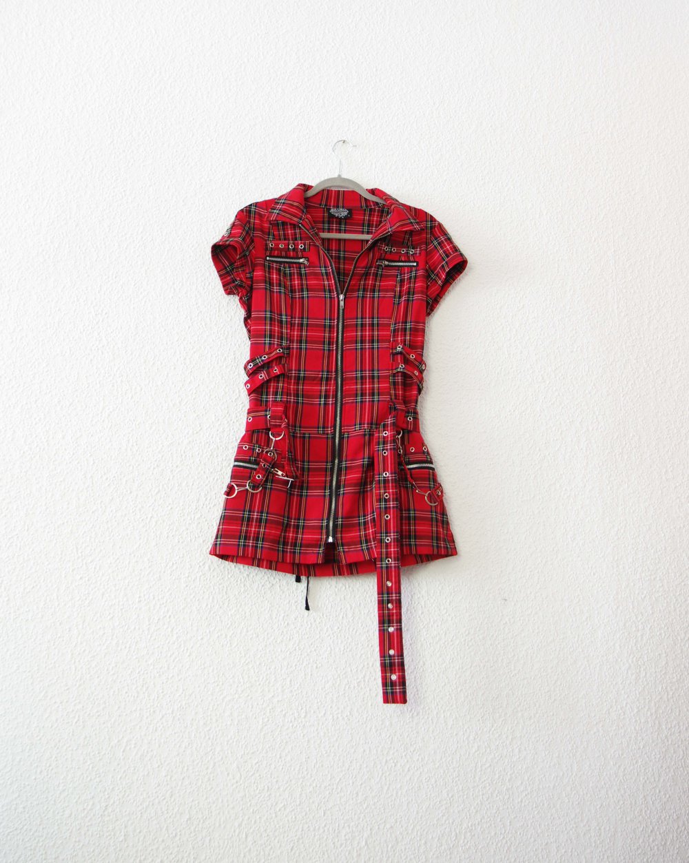 Punkiges rotes Tartankleid Gr. L M EMP Nieten Schnürung Coexist Dollskill