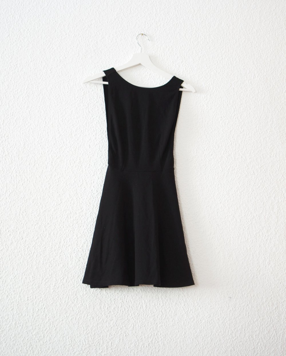 Schwarzes American Apparel Skaterkleid Gr. S 36 38 Rückenausschnitt Sideboob