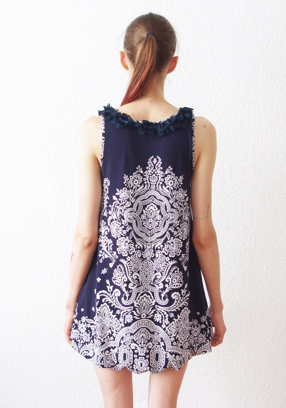 Sommerliches kurzes Kleid Gr. S/M 36 38 40 dunkelblau weiß ethno Muster Hippie