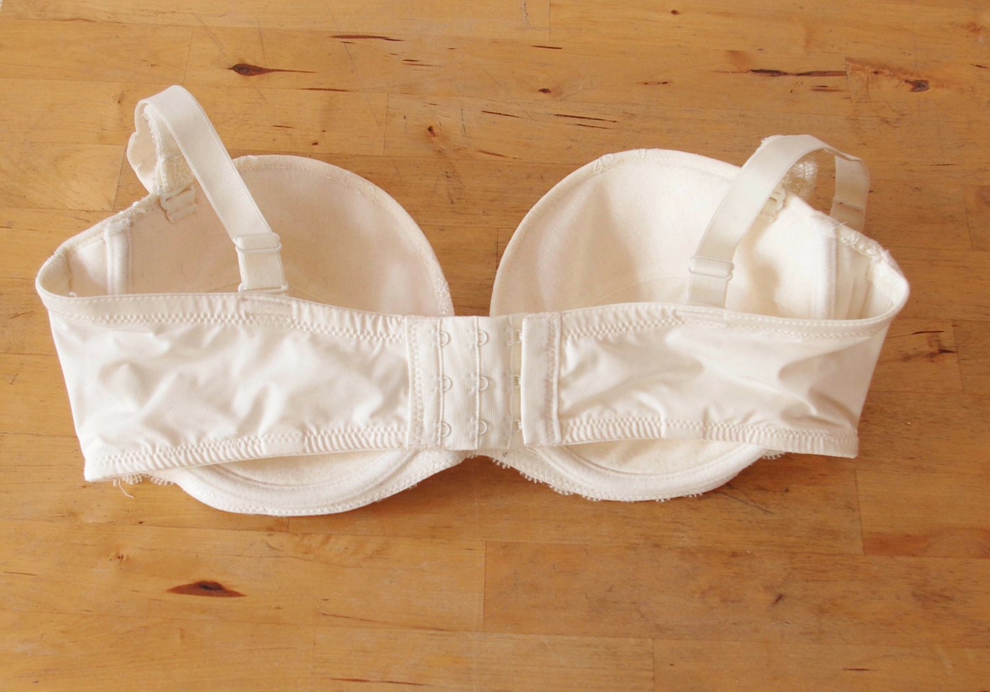 Cremefarbener Marie Lingerie BH 75D Ceremony trägerlos