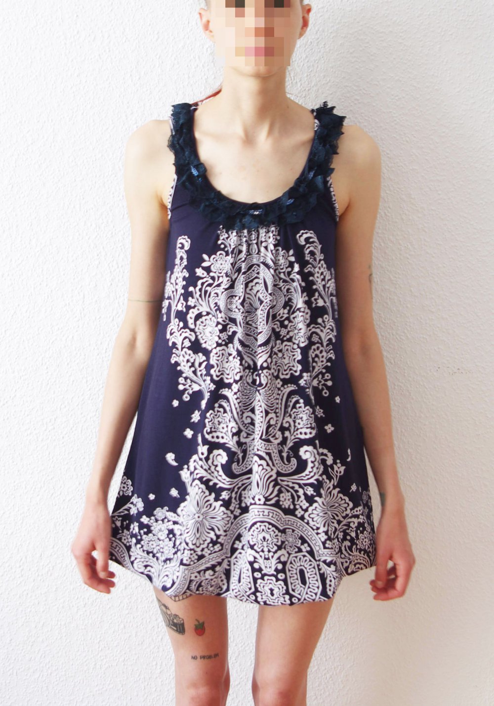 Sommerliches kurzes Kleid Gr. S/M 36 38 40 dunkelblau weiß ethno Muster Hippie