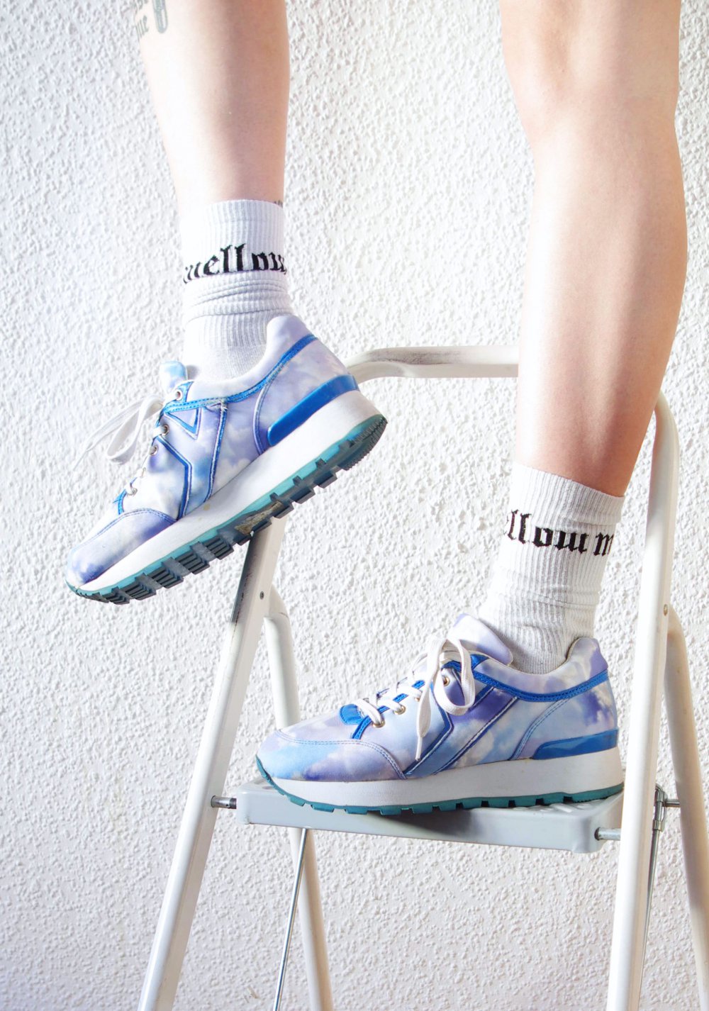 YRU Plateau retro Sneaker Gr. 41 Wolken Print Technobarbie Festival chunky ugly