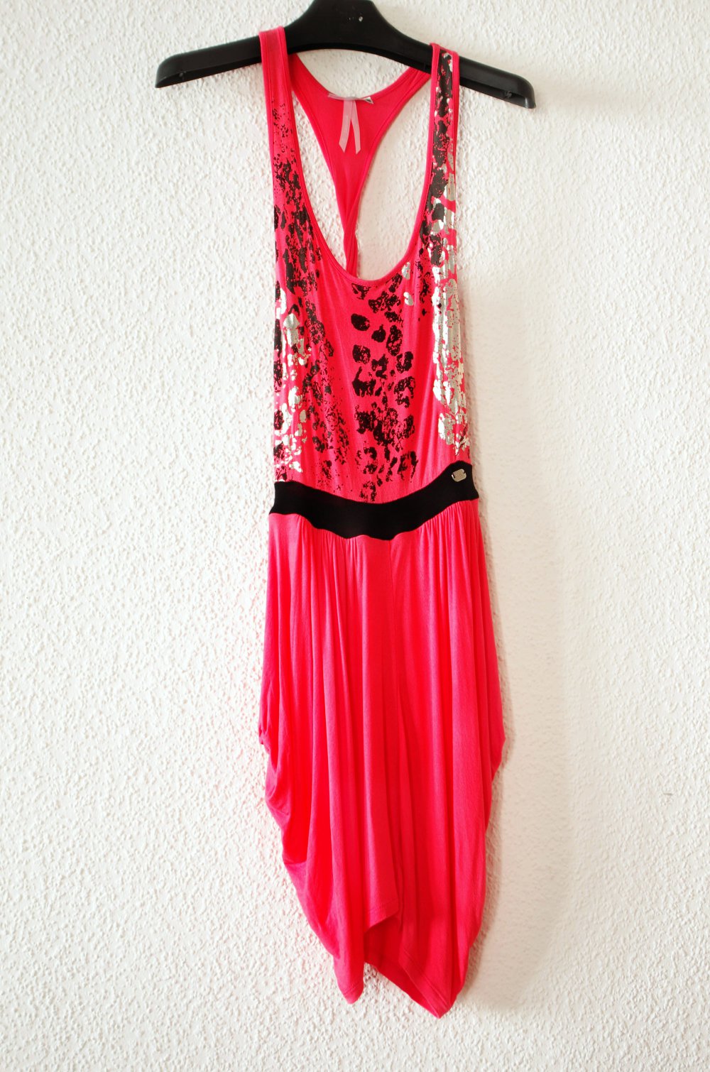 Kurzes Partykleid Gr. 36 38 S M koralle silber metallic schwarz Leomuster Racerback