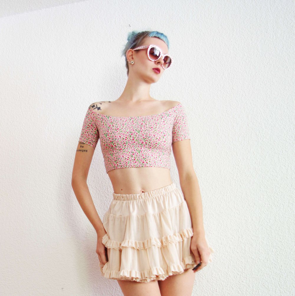 Sommerliches American Apparel offshoulder Crop Top Gr. L M rosa Festival