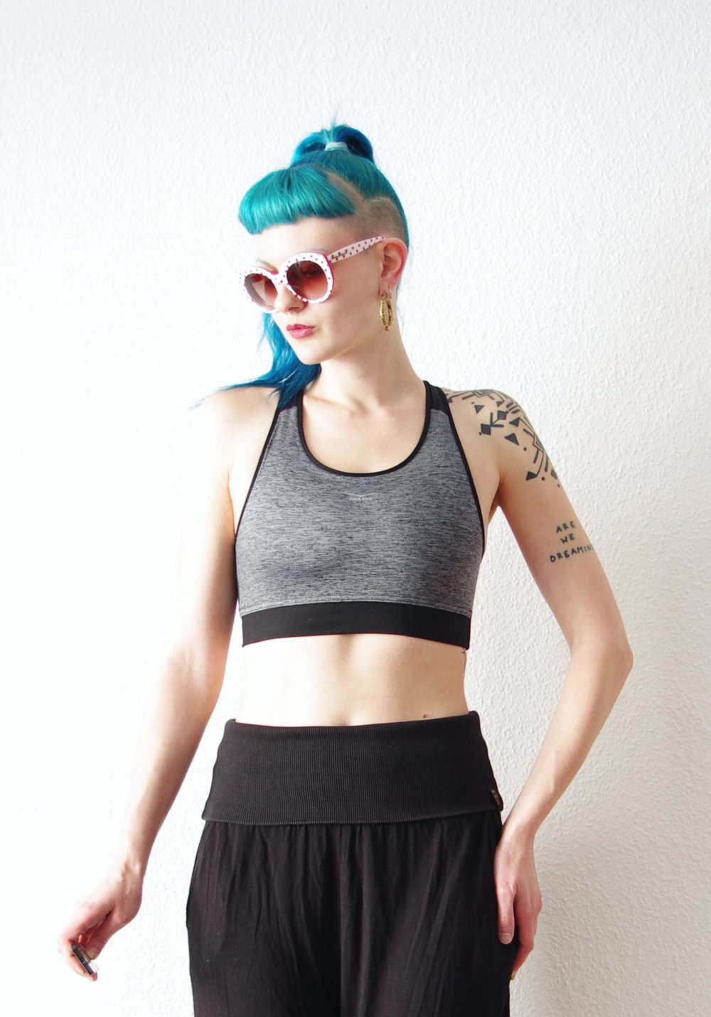 Shiny Venice Beach Logo Track Crop Top Gr. M S 36 38 Rave Bustier Technobarbie Festival y2k bratz