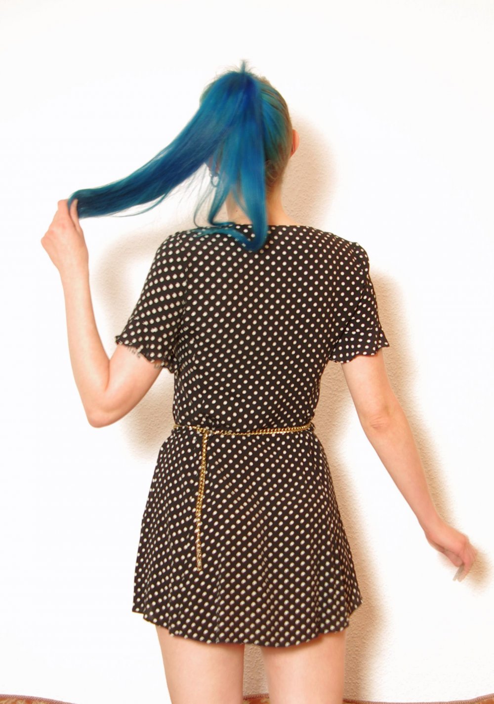Kurzes retro Kleid ZARA Gr. M 38 40 Punkte tiefer Ausschnitt PinUp vintage style Polkadots