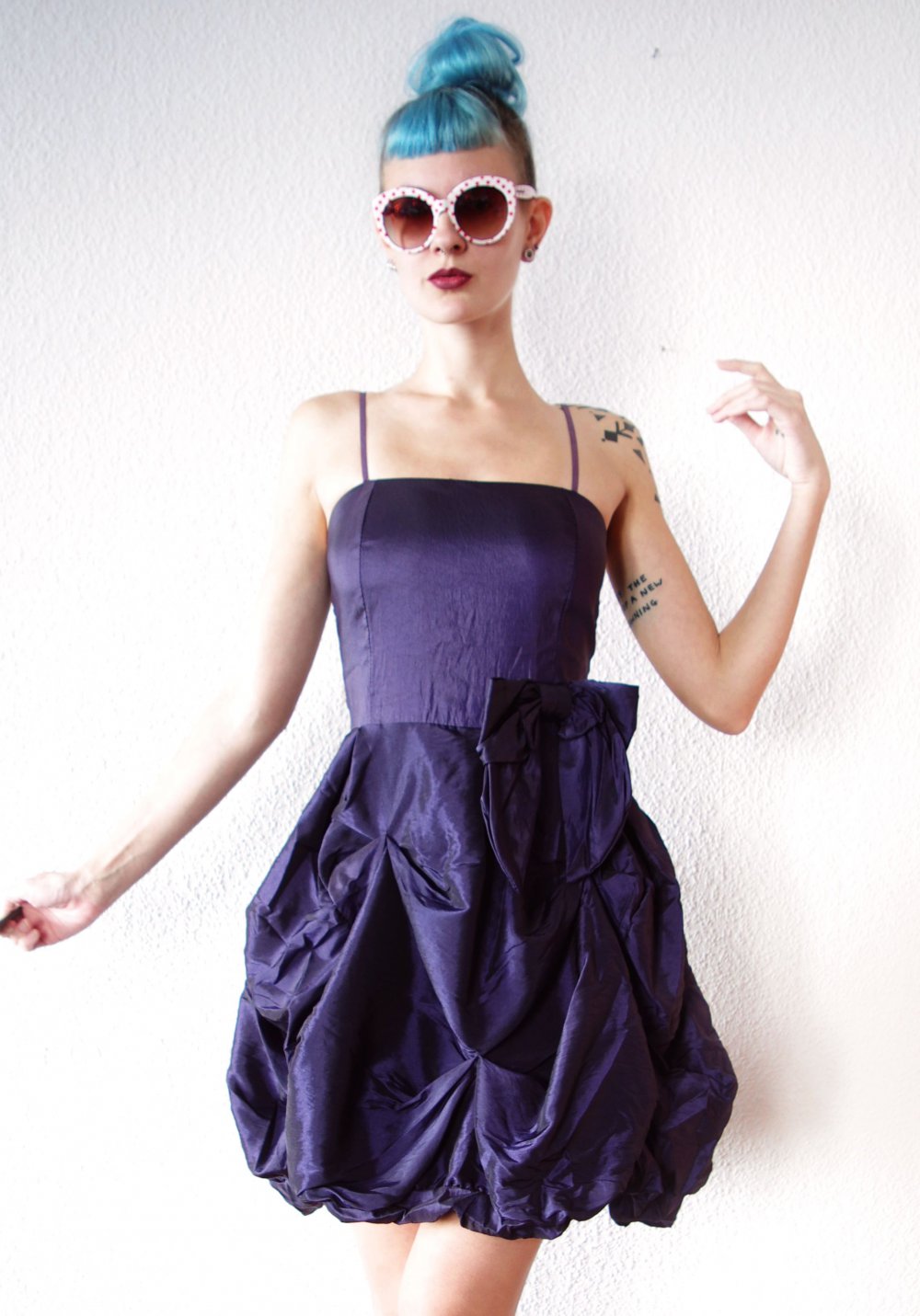 Zuckersüßes Sahnehäubchen-Kleid Gr. 36 38 S M lila drapiert Schleife Cocktailkleid