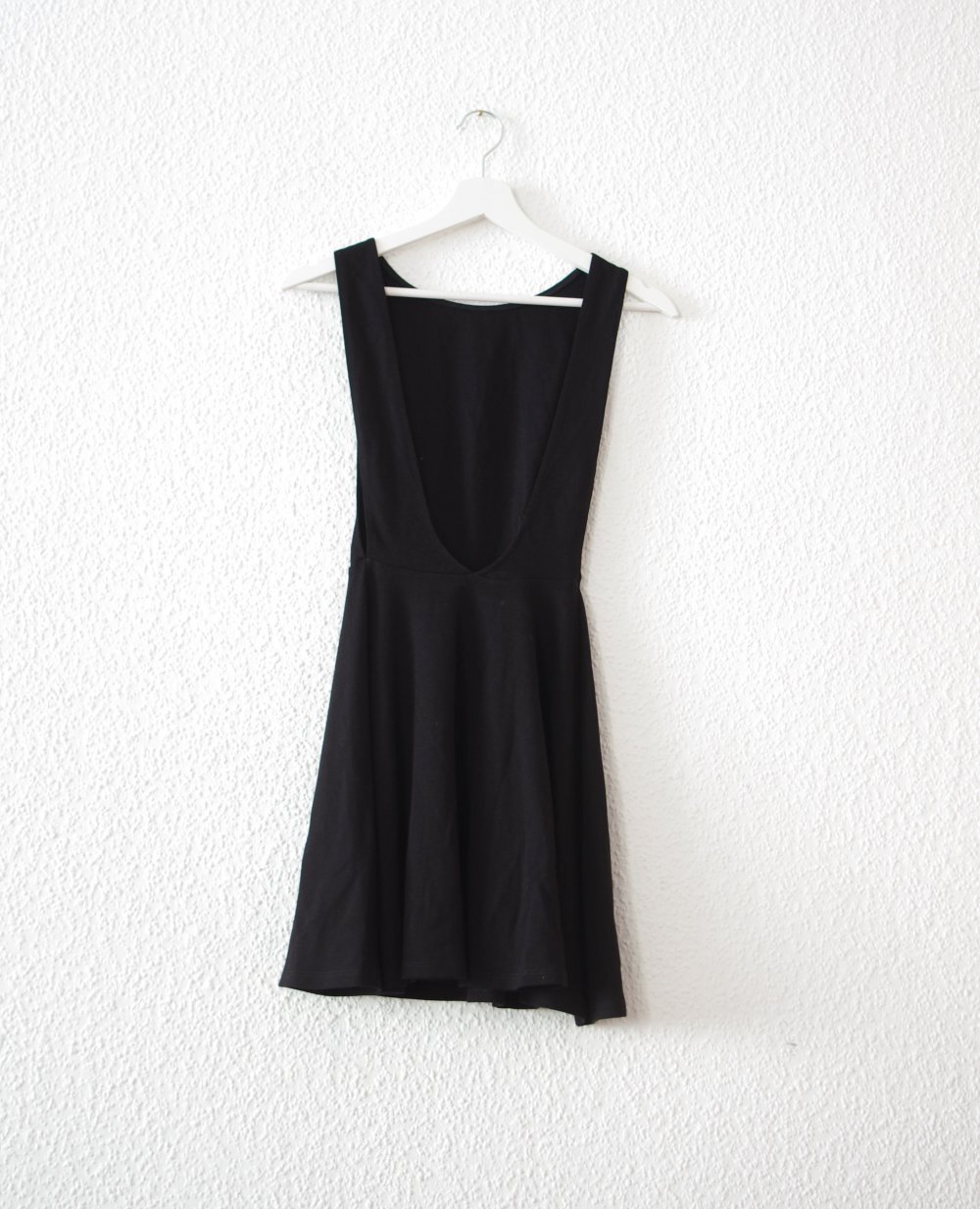 Schwarzes American Apparel Skaterkleid Gr. S 36 38 Rückenausschnitt Sideboob