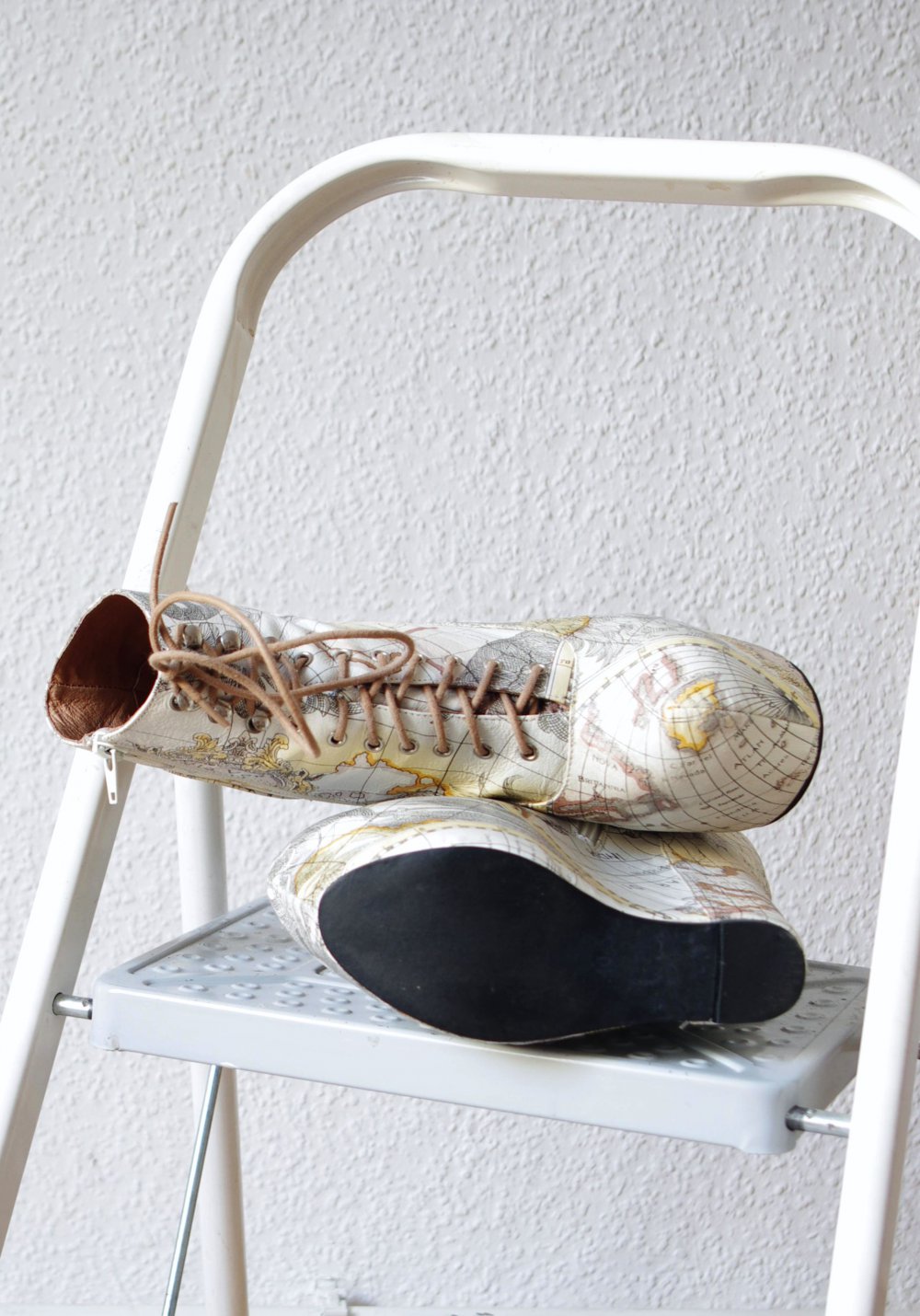 Seltene Jeffrey Campbell Damsel Plateau Boots Gr. 40 40,5 Steampunk Weltkarte Festival chunky